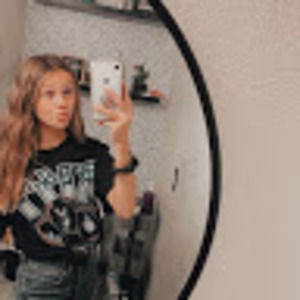 Meet your Posher, Savannah